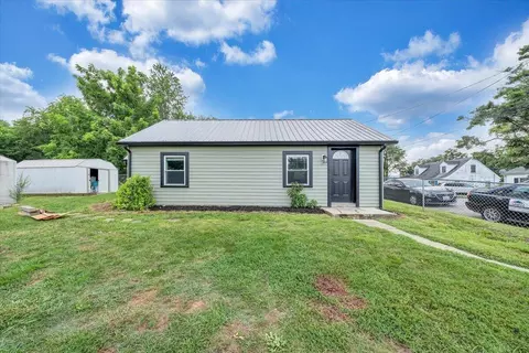 Exterior - 705 Virginia Ave, Vinton, VA 24179 photo 3 of 8