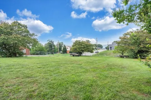 Exterior - 705 Virginia Ave, Vinton, VA 24179 photo 8 of 8