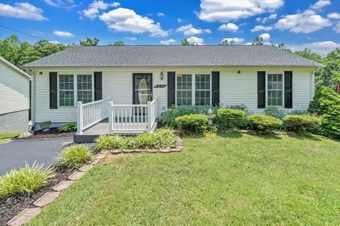 4832 Autumn Ln NW, Roanoke, VA 24017