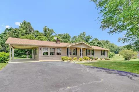 309 Jacks Creek Rd, Glade Hill, VA 24092