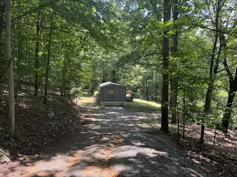 1397 Woodcroft Dr, Blue Ridge, VA 24064