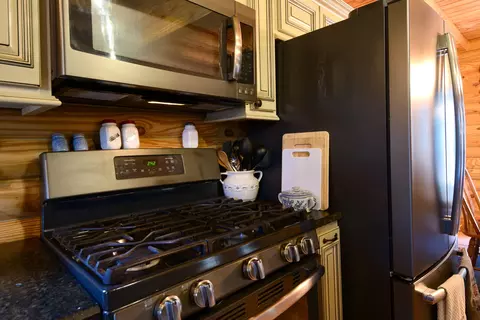 Kitchen - 567 Weeks Rd NW, Floyd, VA 24091 photo 6 of 6
