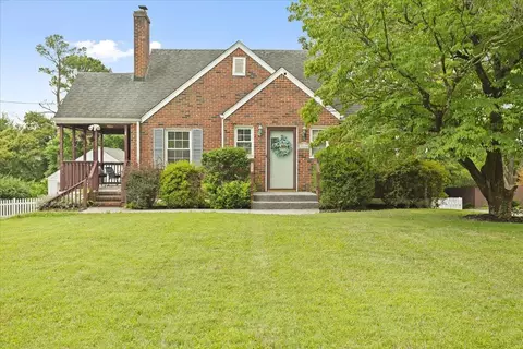 3546 Grandin Rd, Roanoke, VA 24018