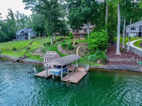 View/Area - 1196 Jefferson Dock Rd, Penhook, VA 24137 photo 2 of 12