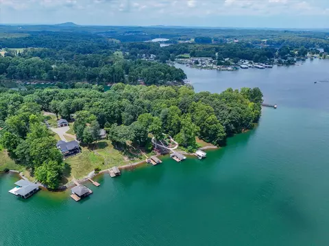 View/Area - 1196 Jefferson Dock Rd, Penhook, VA 24137 photo 8 of 12