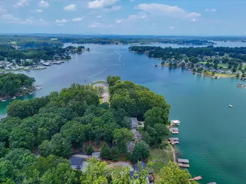 View/Area - 1196 Jefferson Dock Rd, Penhook, VA 24137 photo 9 of 12