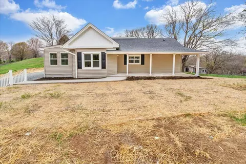 6346 Blacksburg Rd, Troutville, VA 24175