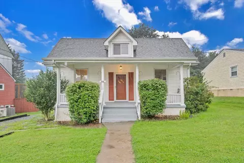 14 W Carrollton Ave, Salem, VA 24153