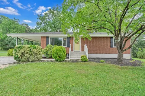 4129 Alleghany Dr, Salem, VA 24153