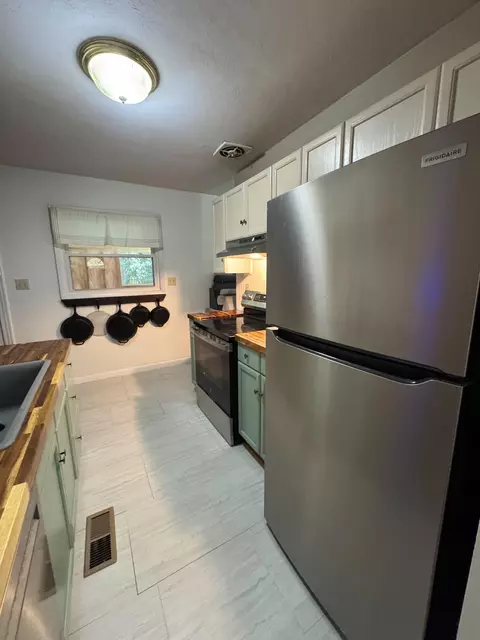 Kitchen - 1203 Bruno Dr, Goodview, VA 24095 photo 4 of 6