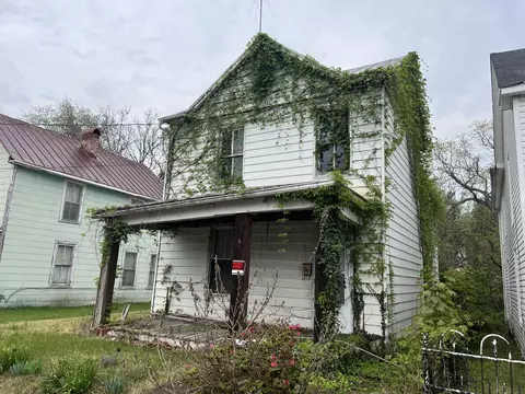 813 Rose Ave, Clifton Forge, VA 24422
