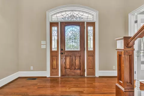 Entry Way - 3845 Eagle Crest Dr, Roanoke, VA 24018 photo 1 of 7