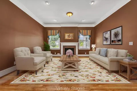 Living - 3845 Eagle Crest Dr, Roanoke, VA 24018 photo 1 of 9