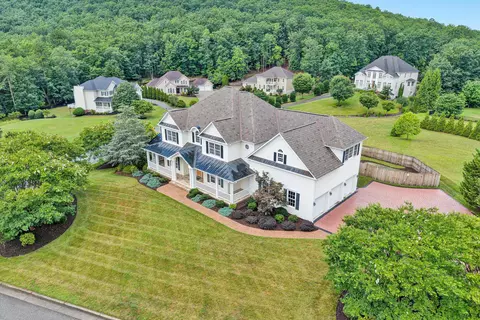 View/Area - 3845 Eagle Crest Dr, Roanoke, VA 24018 photo 5 of 12