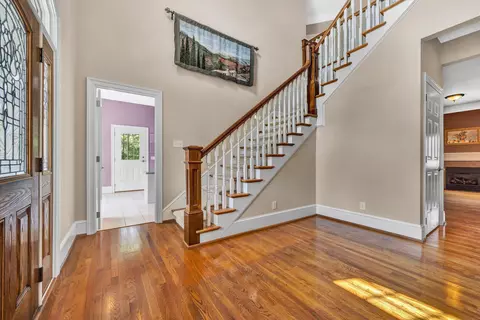 Entry Way - 3845 Eagle Crest Dr, Roanoke, VA 24018 photo 2 of 7