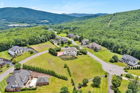 View/Area - 3845 Eagle Crest Dr, Roanoke, VA 24018 photo 12 of 12