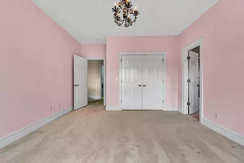 Bedroom - 3845 Eagle Crest Dr, Roanoke, VA 24018 photo 8 of 14