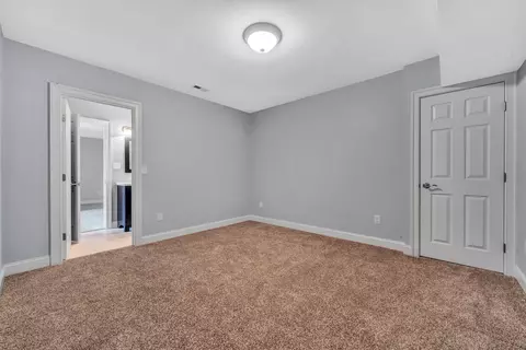 Bedroom - 3845 Eagle Crest Dr, Roanoke, VA 24018 photo 12 of 14