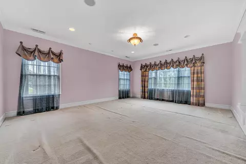 Bedroom - 3845 Eagle Crest Dr, Roanoke, VA 24018 photo 10 of 14