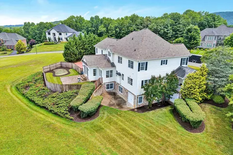View/Area - 3845 Eagle Crest Dr, Roanoke, VA 24018 photo 9 of 12