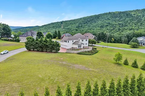 View/Area - 3845 Eagle Crest Dr, Roanoke, VA 24018 photo 7 of 12
