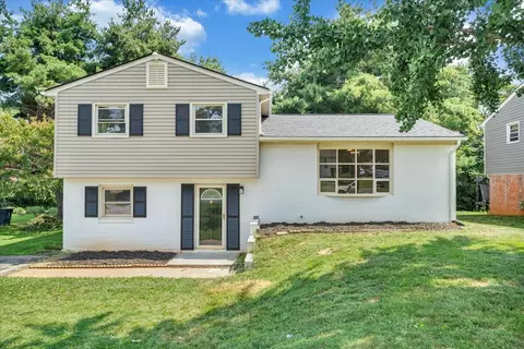 3820 Green Spring Ave NW, Roanoke, VA 24017