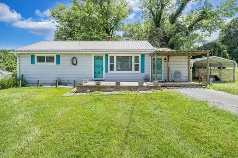 130 East St, Rocky Mount, VA 24151