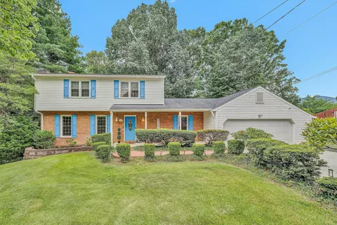 3936 Skylark Cir, Roanoke, VA 24018