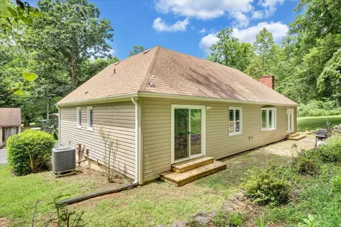 Exterior - 6796 Charlemont Rd, Goode, VA 24556 photo 10 of 22