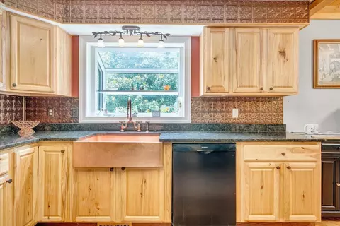 Kitchen - 6796 Charlemont Rd, Goode, VA 24556 photo 3 of 5