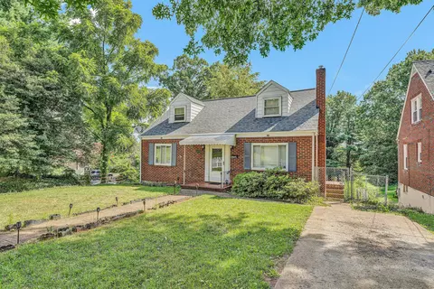 3659 Sunrise Ave NW, Roanoke, VA 24012