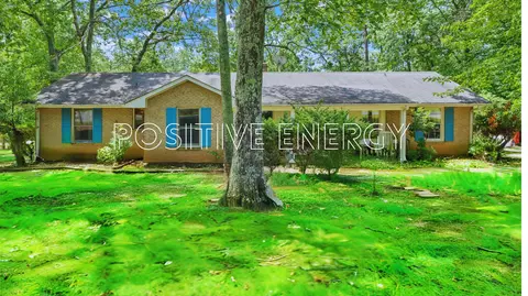 2049 Surrey Ln, Roanoke, VA 24012