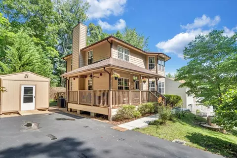 2880 Garden City Blvd SE, Roanoke, VA 24014