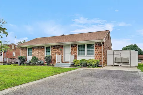 4714 Pennsylvania Ave NE, Roanoke, VA 24019