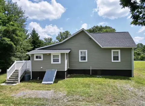23 Miles Ln, Evington, VA 24550 photo 4