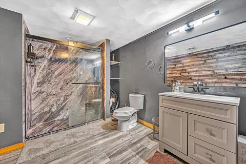 Bath - 36 Pineview Dr, Hardy, VA 24101 photo 3 of 3