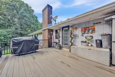 Exterior - 36 Pineview Dr, Hardy, VA 24101 photo 5 of 11