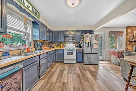 Kitchen - 36 Pineview Dr, Hardy, VA 24101 photo 1 of 2
