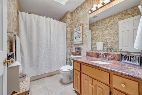 Bath - 2156 Stone Mill Dr, Salem, VA 24153 photo 5 of 5