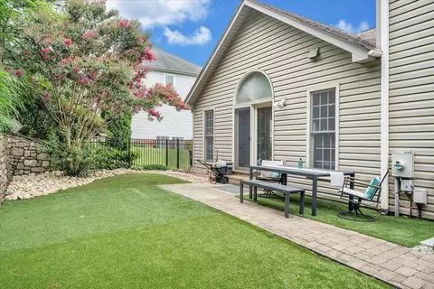 Exterior - 2156 Stone Mill Dr, Salem, VA 24153 photo 6 of 10