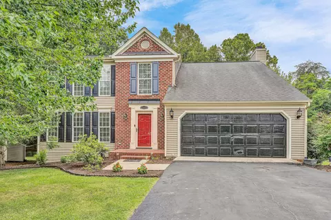 6201 Monet Dr, Roanoke, VA 24018