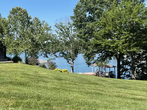 40 Bay Front Rd, Penhook, VA 24137 photo 29