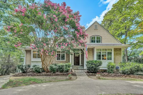 219 Lee Dr, Huddleston, VA 24104