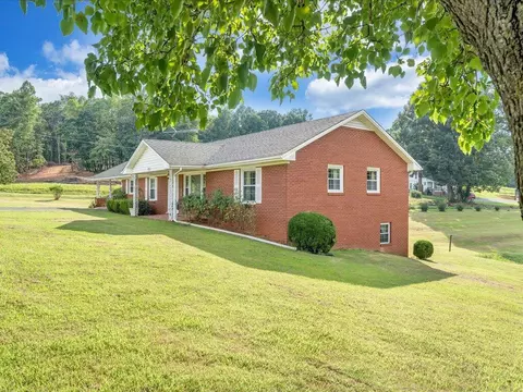 4300 Blackberry Rd, Bassett, VA 24055