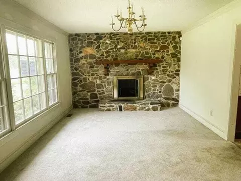 Living - 460 Massey Rd, Stuart, VA 24171 photo 1 of 4