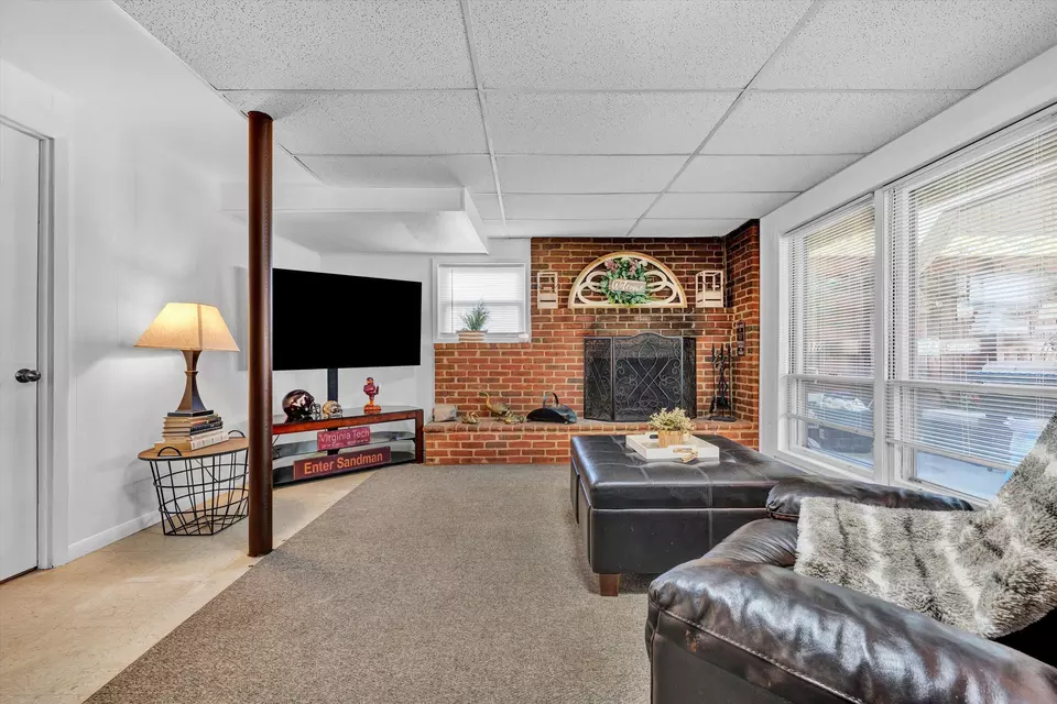 Other - 1313 Vivian Ave, Roanoke, VA 24019 photo 3 of 8