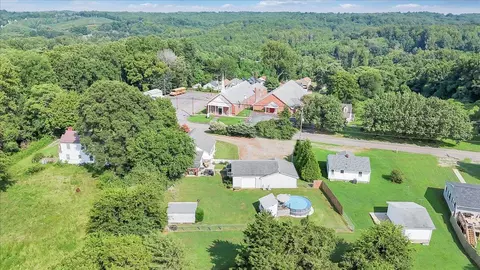 View/Area - 898 Mica Rd, Ridgeway, VA 24148 photo 2 of 5