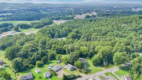 View/Area - 898 Mica Rd, Ridgeway, VA 24148 photo 4 of 5