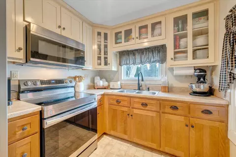 Kitchen - 898 Mica Rd, Ridgeway, VA 24148 photo 2 of 4