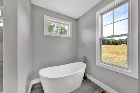 Bath - 7012 Horseshoe Bend Rd, Goodview, VA 24095 photo 3 of 6